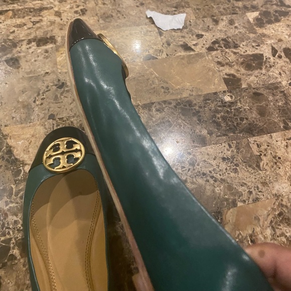 Tory Burch navy and green color block flats. Worn twice only. - Picture 2 of 12